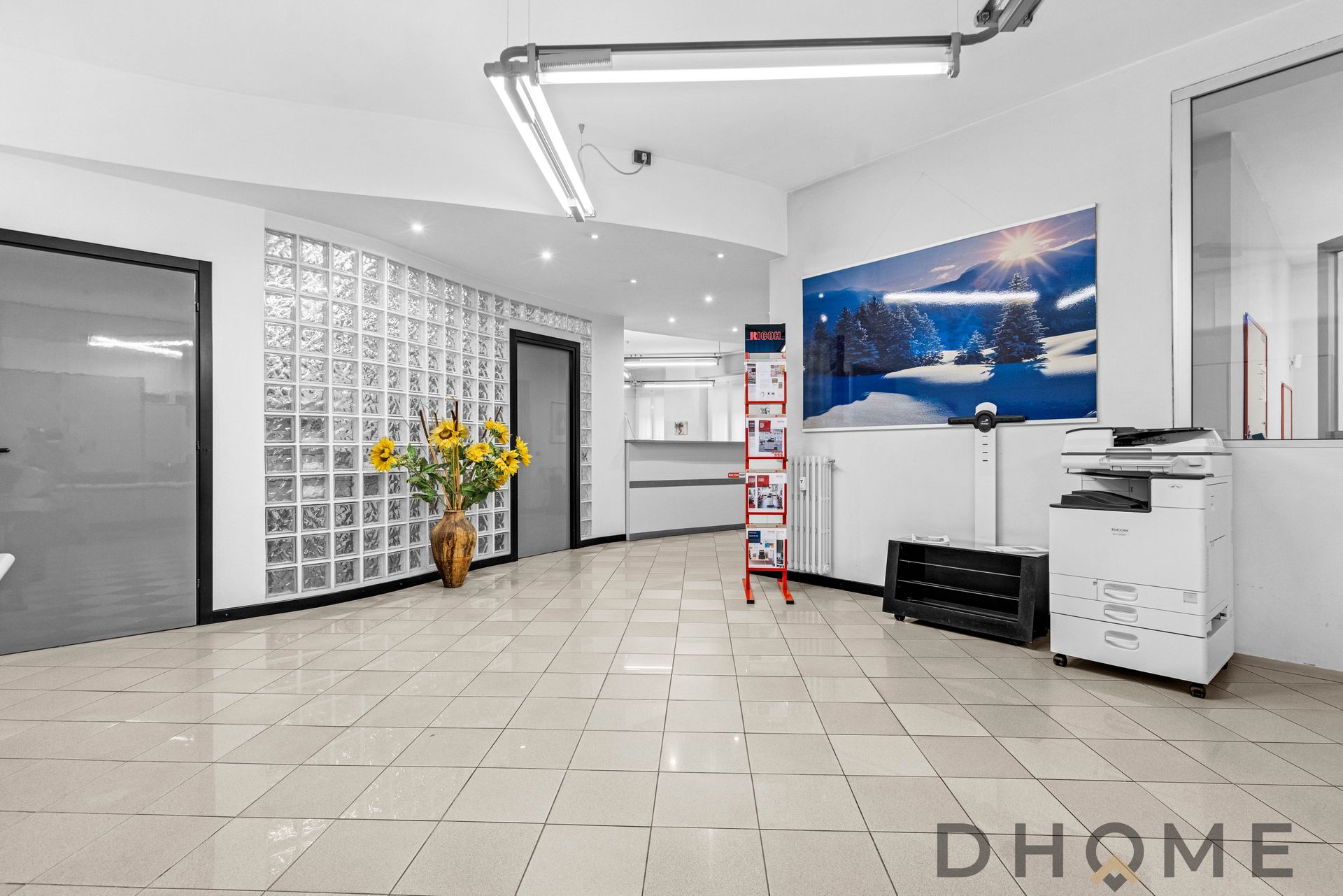 1 Vendita di arredamento e soluzioni per uffici moderni e funzionali - DHOME.