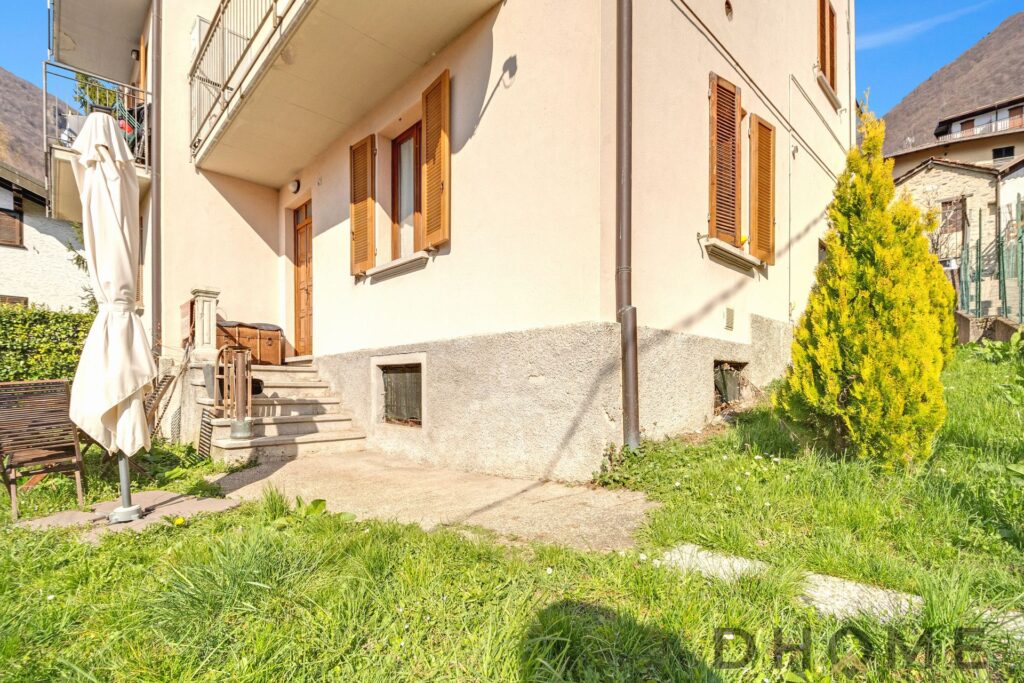 Bilocale con giardino privato in vendita a Margno, senza spese condominiali, ideale per relax e priv.