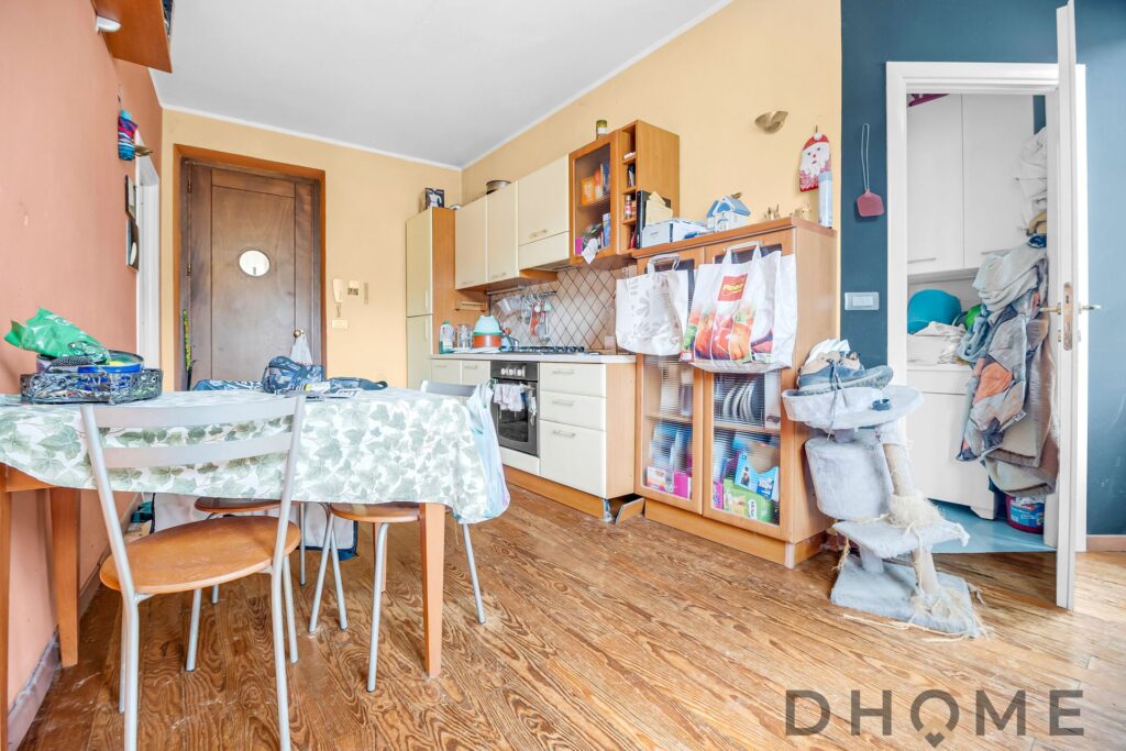 Ampio bilocale in vendita ad Agliè, con cucina abitabile e zona pranzo luminosa. Spazi funzionali e.