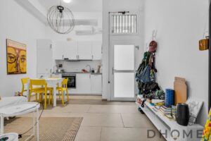 Interno di bilocale ristrutturato a Sesto San Giovanni, zona centrale e ben servita.